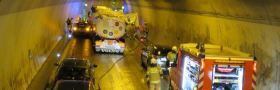Verkehrsunfall mit mehreren Fahrzeugen im Zetzenbergtunnel